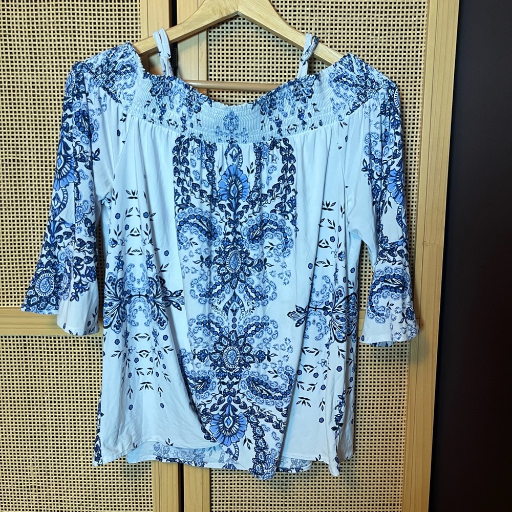 International Concepts Women’s L Top